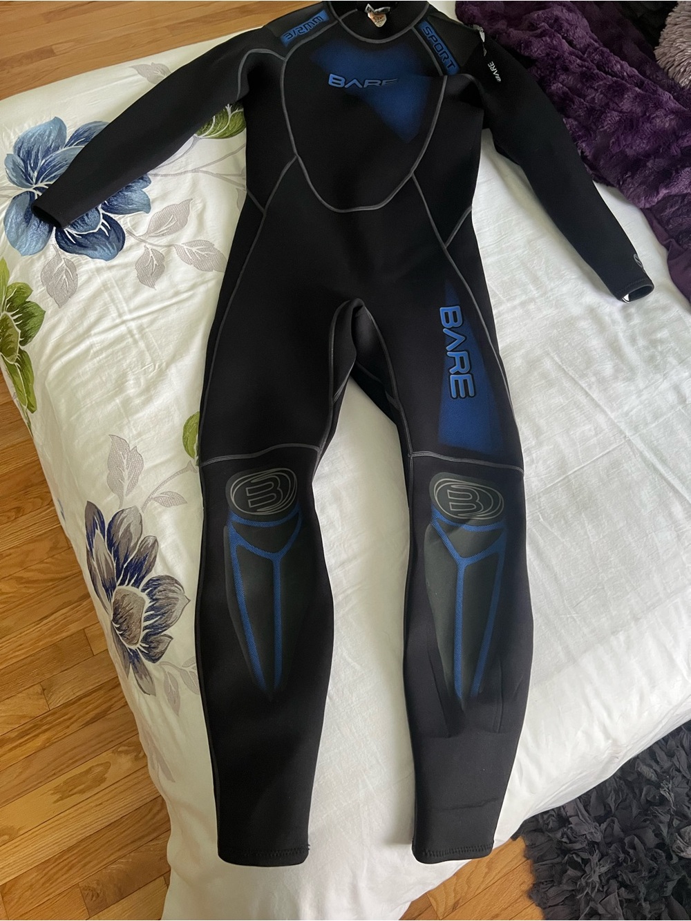 Bare 3/2mm Sport Wetsuit Mens M/L Black Blue Full Neoprene Surf Scuba Dive